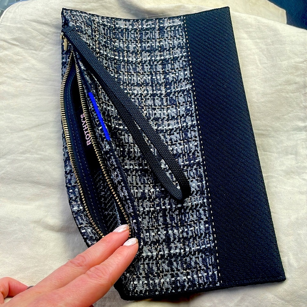 Rothys The Wristlet New zip pouch/purse insert